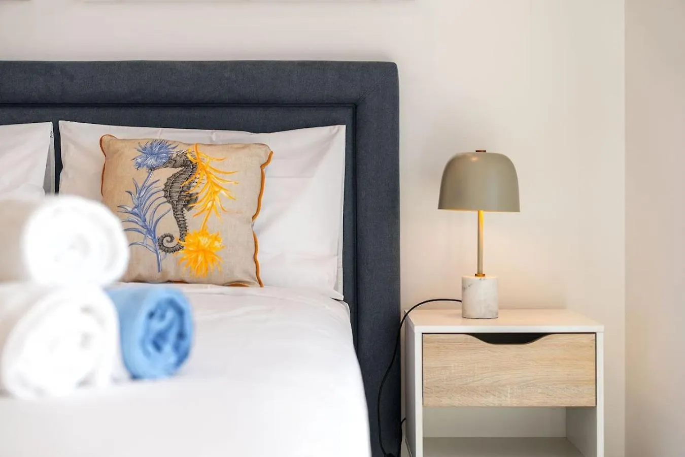 Luxury 2 Bedrooms Near Beach And Old Town Lagos