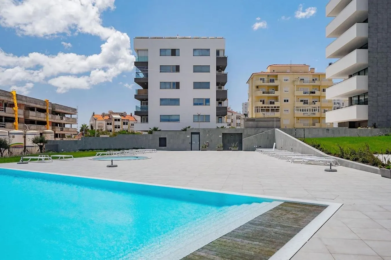 Luxury 2 Bedrooms Near Beach And Old Town Lagos